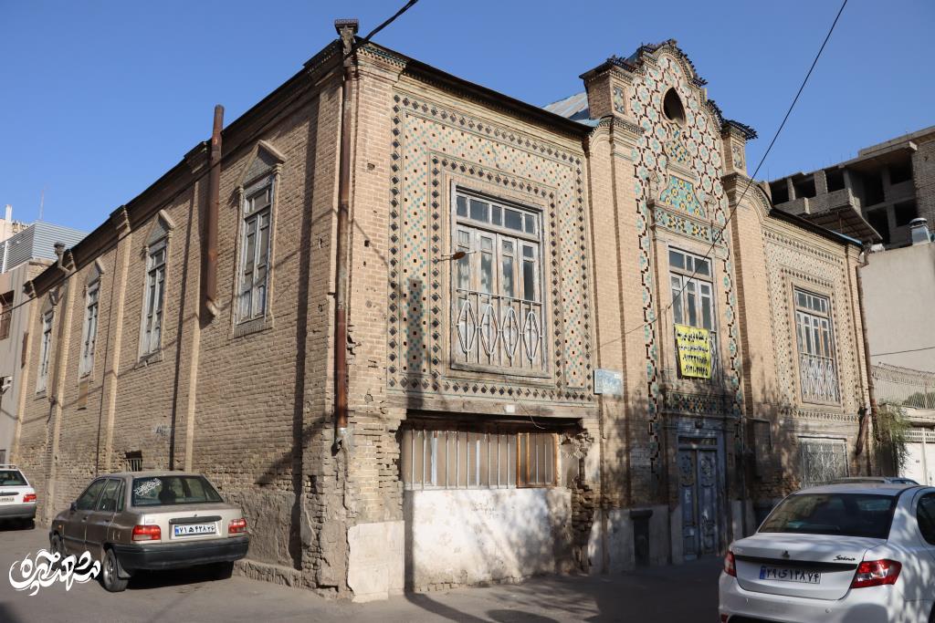 سرگذشت سالار خانه‌های مشهد در گفت‌وگو با یکی از نوادگان معتمدالحکما