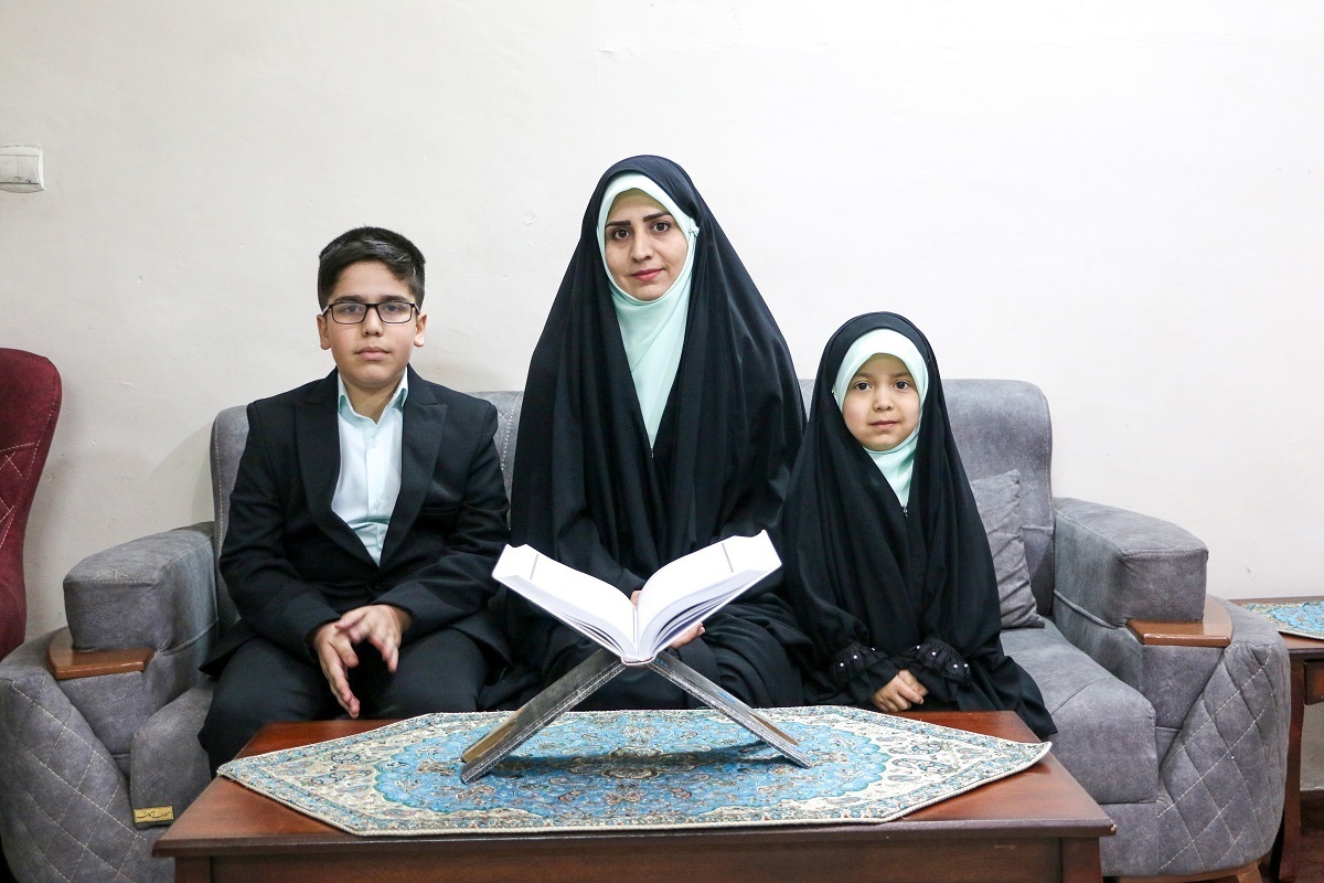 انس با قرآن، راز آرامش خانواده زهانی