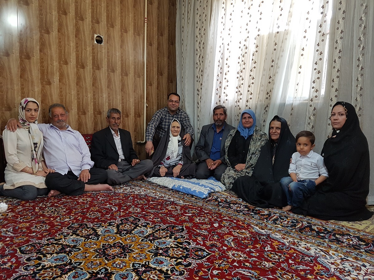 «دُرجان» بانو مادربزرگ محله فردوسی «دُرجان» بانو مادربزرگ محله فردوسی