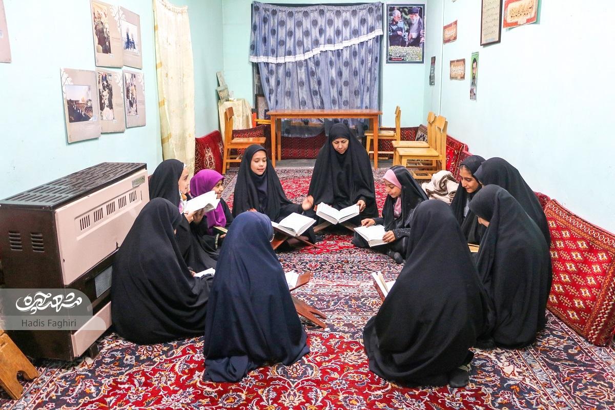 نقش مؤثر هیئت دخترانه بیت‌الزهرا (س) در تربیت دختران نوجوان محله کوی امیرالمؤمنین (ع)