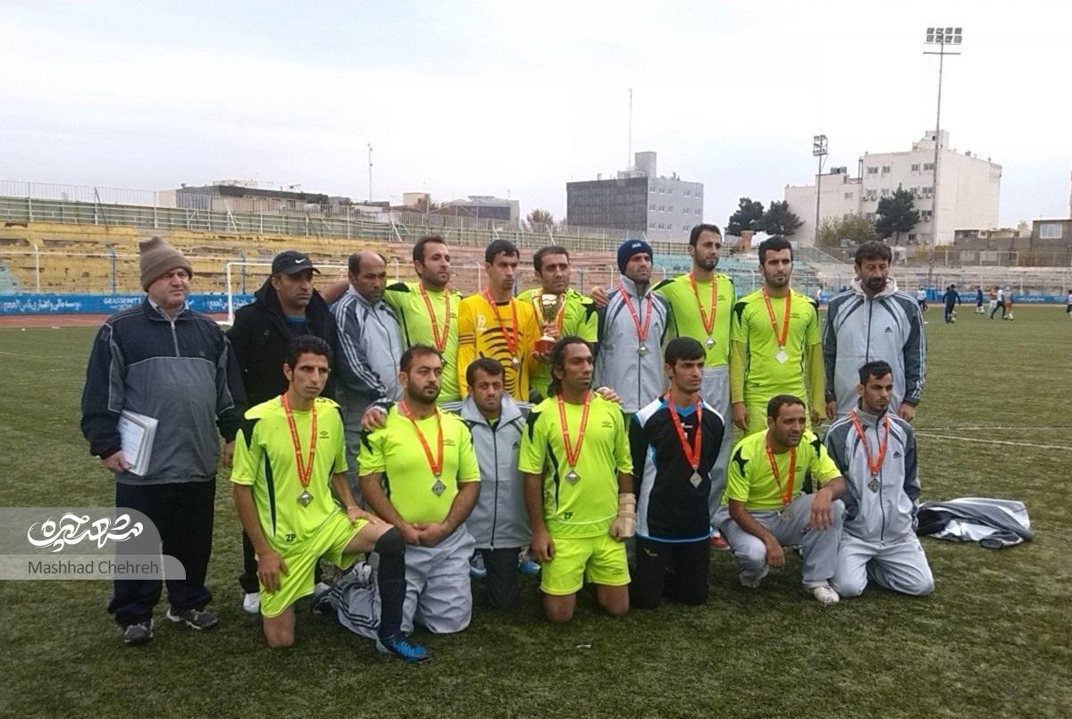 سیدمرتضی خدادادیحسینی پس از ۱۰ سال بازی درکنار بازیکنان سالم به تیم جانبازان و معلولان استان پیوست سیدمرتضی خدادادیحسینی پس از ۱۰ سال بازی درکنار بازیکنان سالم به تیم جانبازان و معلولان استان پیوست
