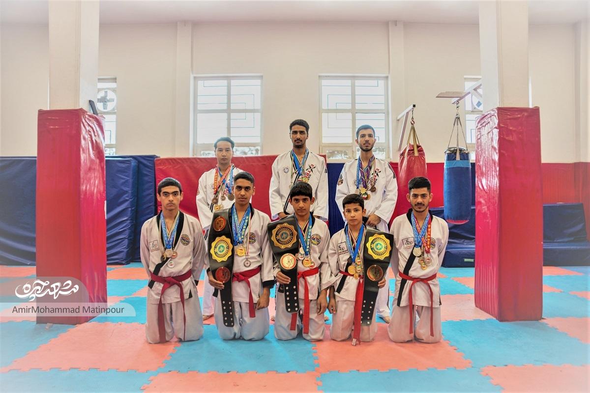 تلاشگرا ن کوچک و مدالآوران بزرگ تلاشگرا ن کوچک و مدالآوران بزرگ
