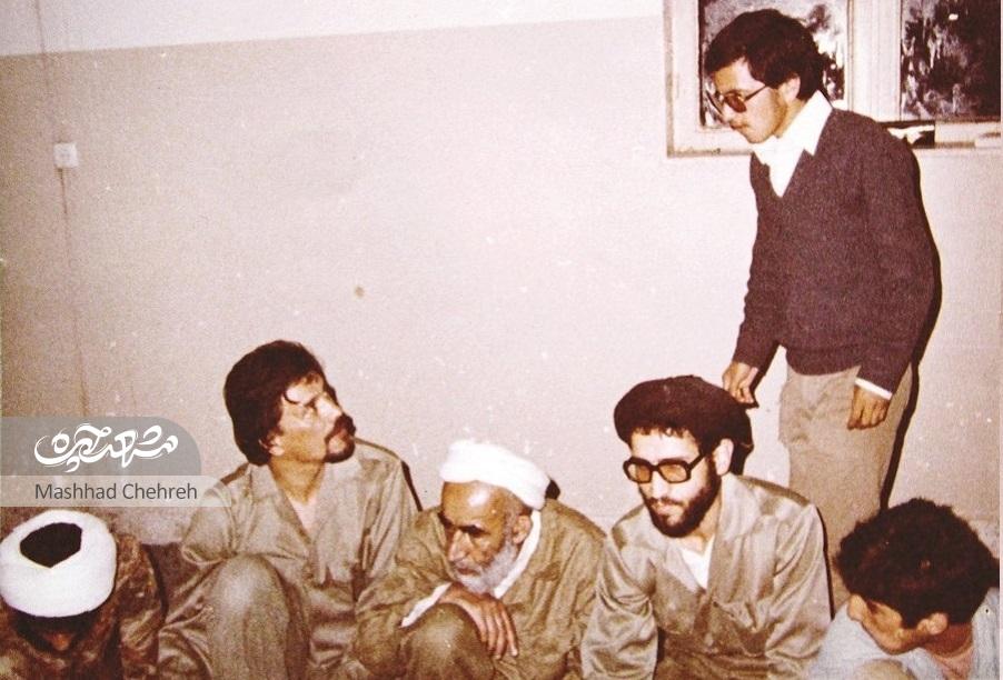 آقا جان از مشهد آمدهام دندانهای شما را درست کنم آقا جان از مشهد آمدهام دندانهای شما را درست کنم