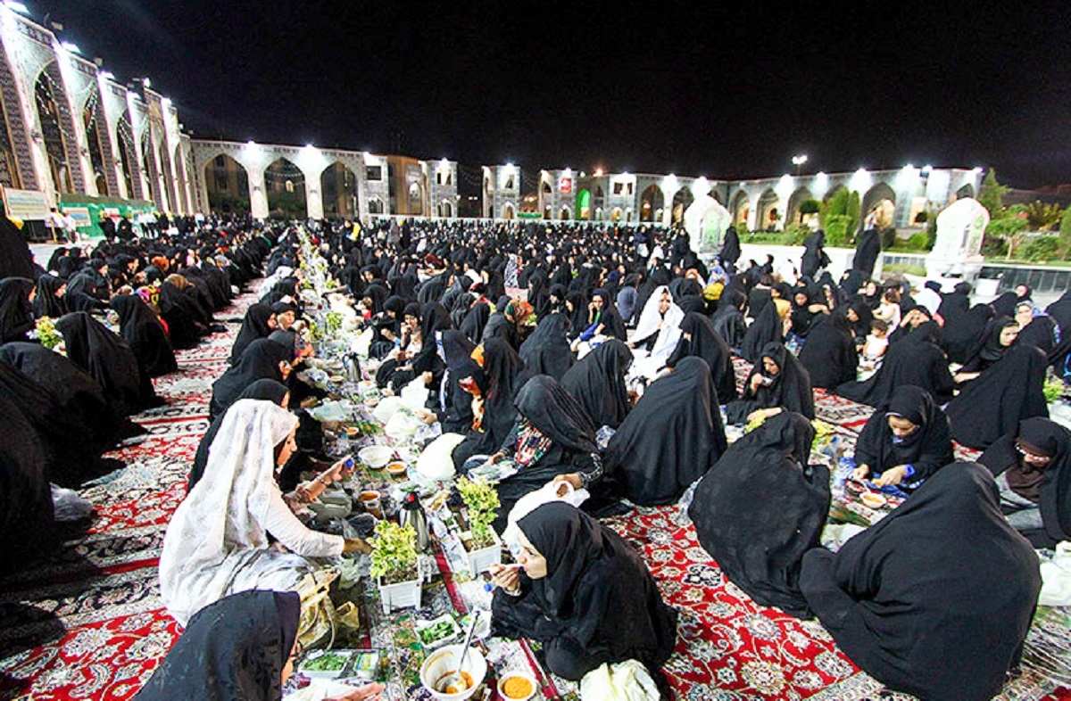 افطارمیهمان حضرتید افطارمیهمان حضرتید