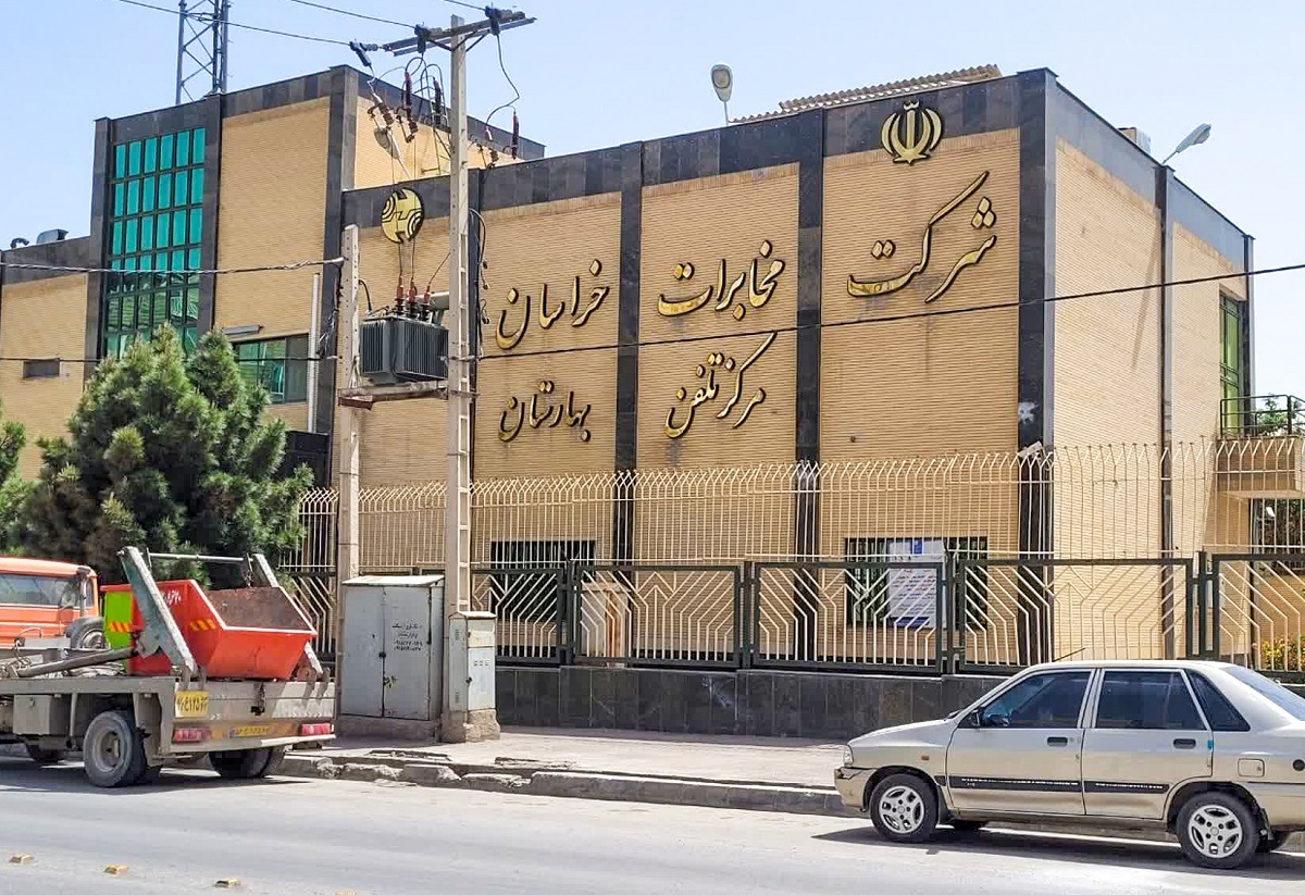 معبری با ۴ مدرسه در محله انقلاب معبری با ۴ مدرسه در محله انقلاب