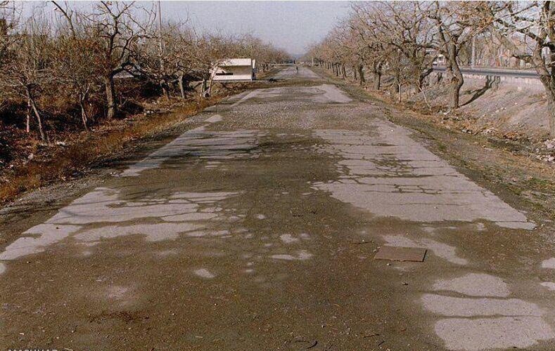 مسیر دسترسی به باغ وکیل آباد در 50سال گذشته مسیر دسترسی به باغ وکیل آباد در 50سال گذشته