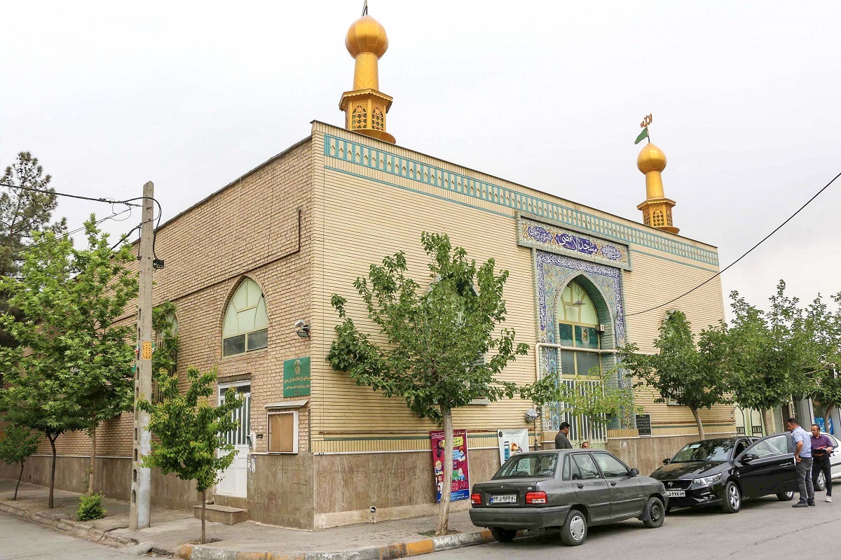 معبری با ۵ بوستان محلی در محله لادن معبری با ۵ بوستان محلی در محله لادن