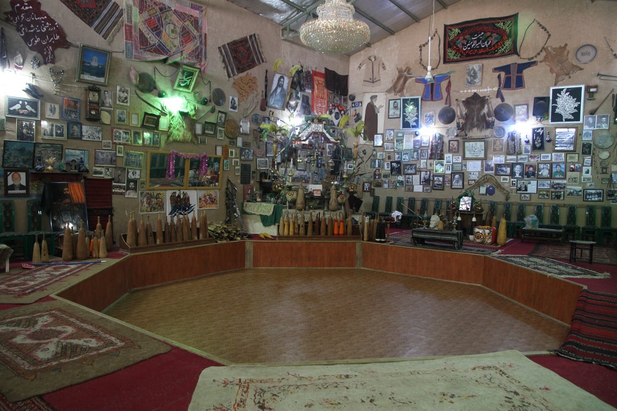 علی اکبر قاسمی و موزه پهلوانی اش در محله چهاربرج