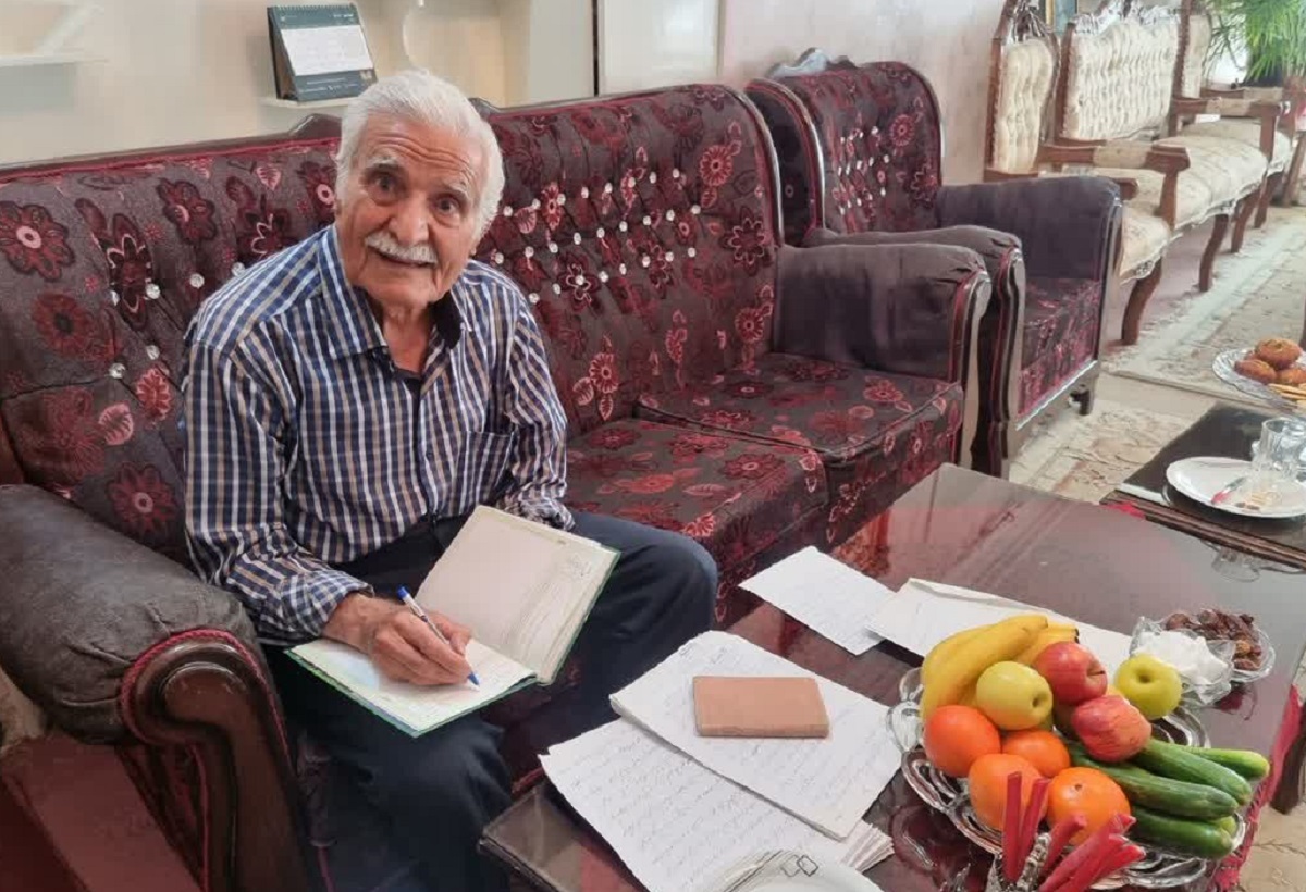 محمد اخوانمهدوی که از دهه ۳۰ معلم شد نقش مهمی در تغییر نظام آموزشی کشور داشت محمد اخوانمهدوی که از دهه ۳۰ معلم شد نقش مهمی در تغییر نظام آموزشی کشور داشت
