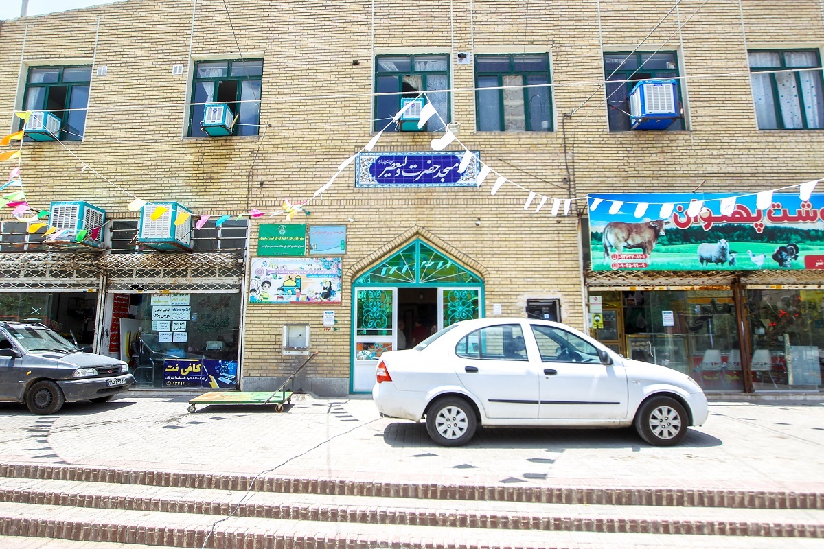 خاطرات توت‌خوری کنار نهر گناباد