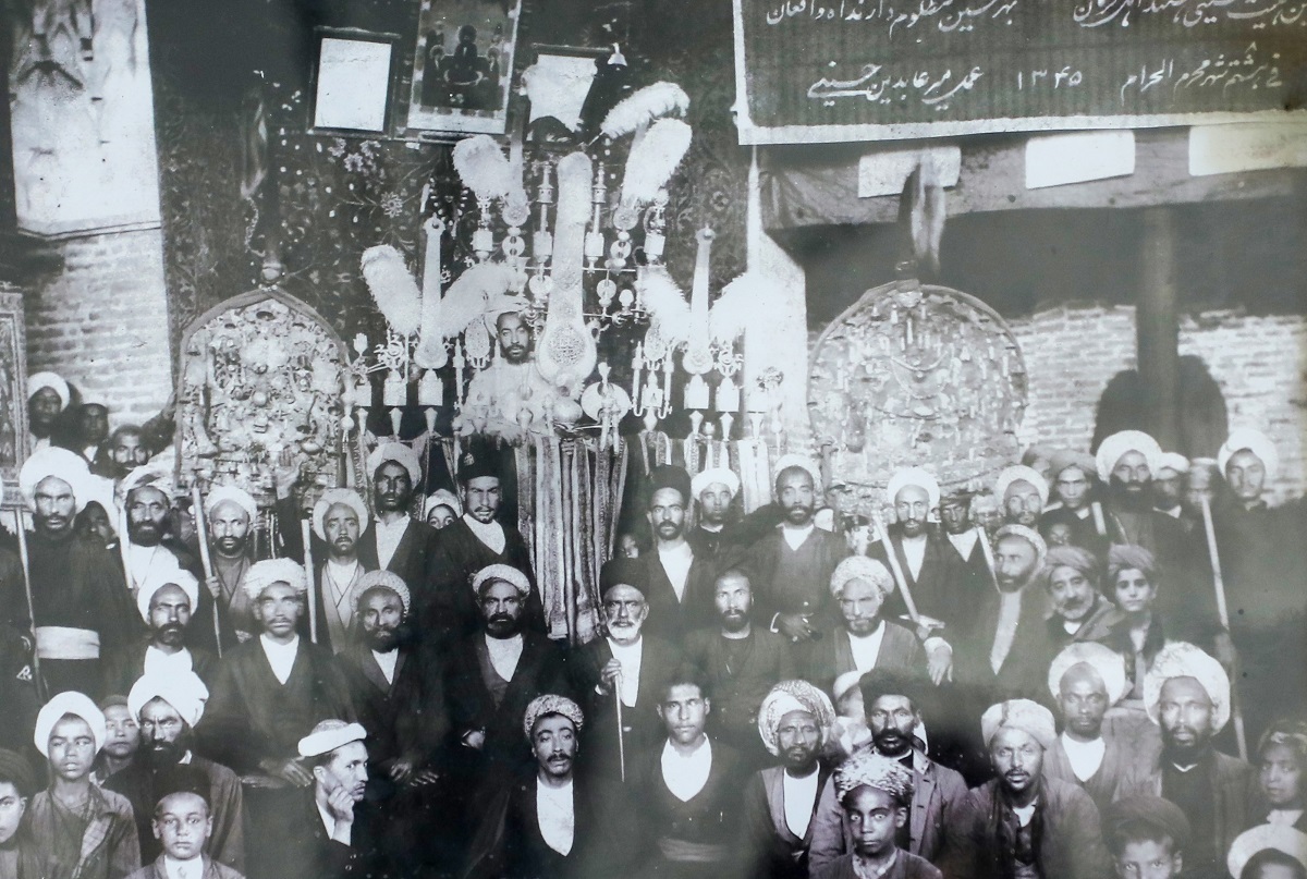 عزاداری حسینیه کرمانیها زیر خیمه ۲۰۰ ساله عزاداری حسینیه کرمانیها زیر خیمه ۲۰۰ ساله