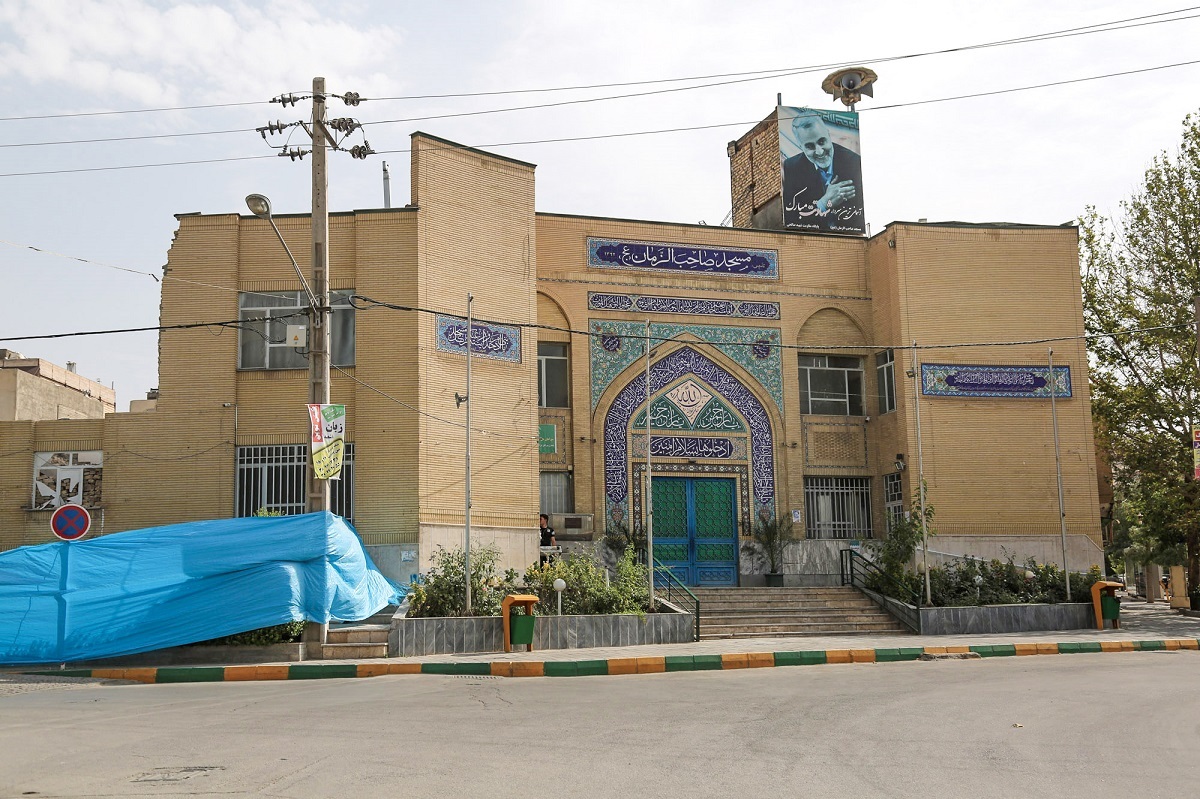 یادگاری باباخان ایزدی