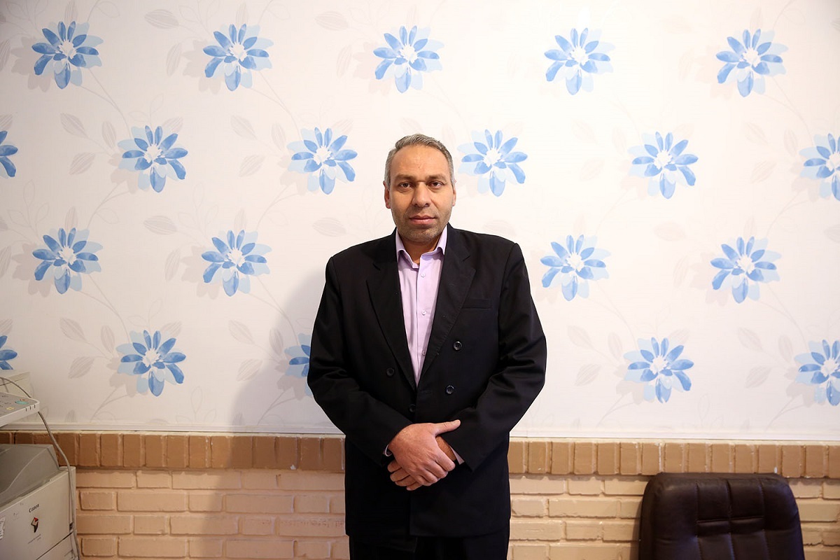 دور انگلیس را خط کشیدم دور انگلیس را خط کشیدم