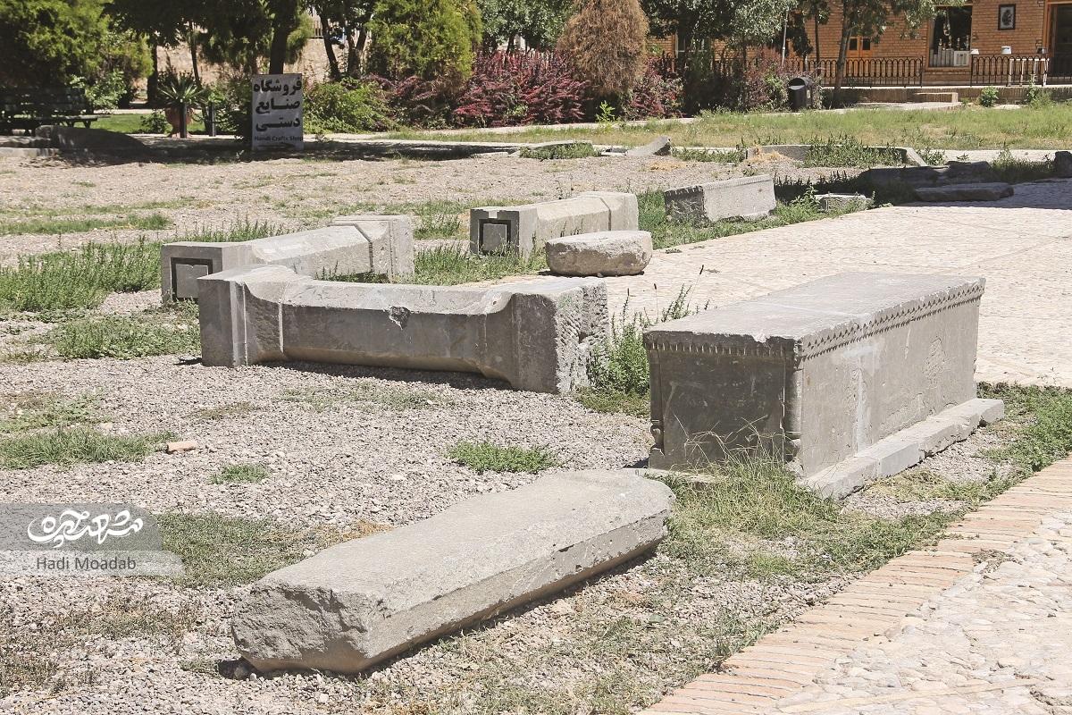 از عاشقان تا برزش آباد و هاروینه، زندگی با سنگهای قدیمی از عاشقان تا برزش آباد و هاروینه، زندگی با سنگهای قدیمی
