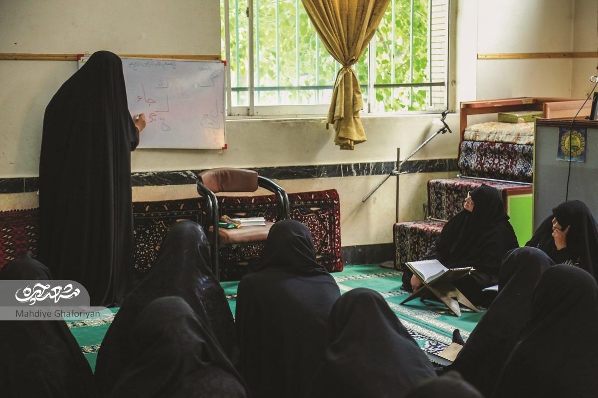 محفل قرآنی همسران شهید محفل قرآنی همسران شهید