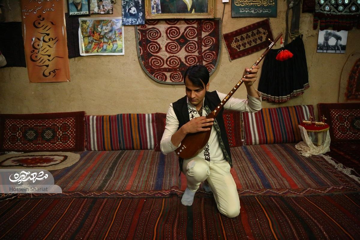 9 نسل پاسداشت هنر اصیل ایرانی توسط خانواده «جوانمردی» 9 نسل پاسداشت هنر اصیل ایرانی توسط خانواده «جوانمردی»