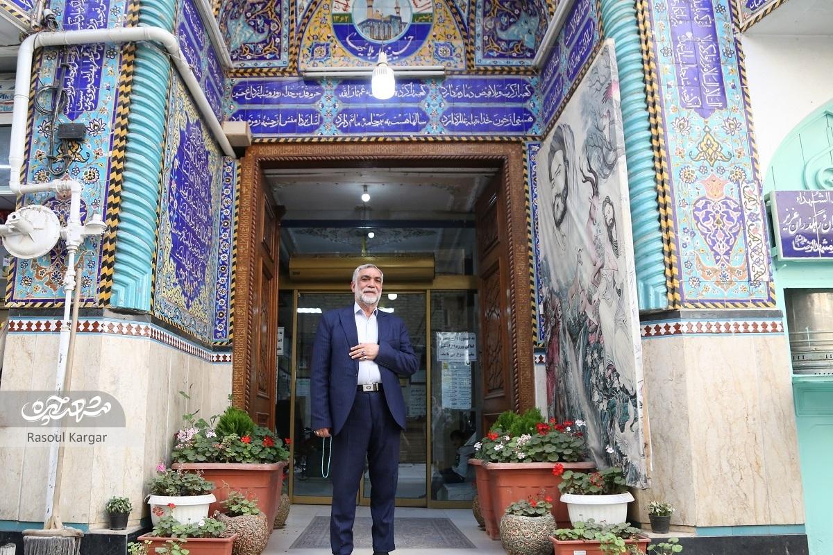 ۴۲ سال پذیرایی حاج‌صالح از زائران در حسینیه کربلایی‌ها