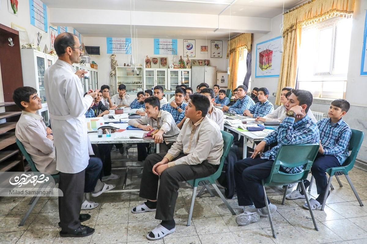 یادگار ماندگار خاندان برزگر یادگار ماندگار خاندان برزگر