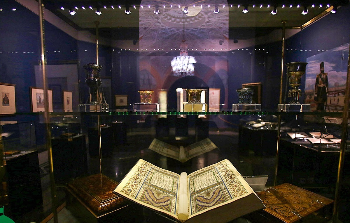 مَلِک و میراث ماندگار کتاب مَلِک و میراث ماندگار کتاب