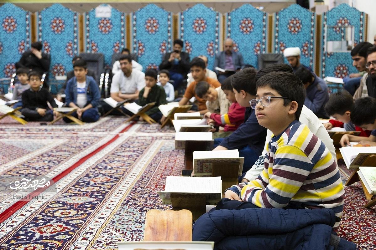 تابش نور قرآن در قلب کودکان مسجد ارشادالرضا(ع)