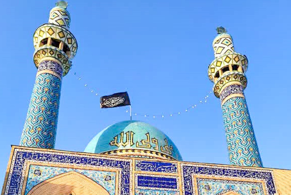 درختان توت محبوب اهالی درختان توت محبوب اهالی
