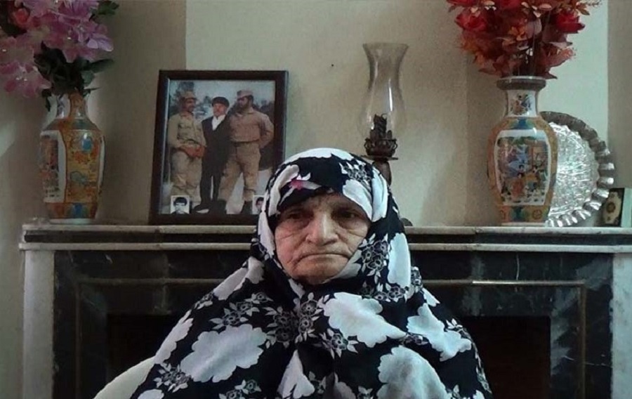 مادر شهیدان محمدرضا و علیاصغر ابارشی مادر شهیدان محمدرضا و علیاصغر ابارشی