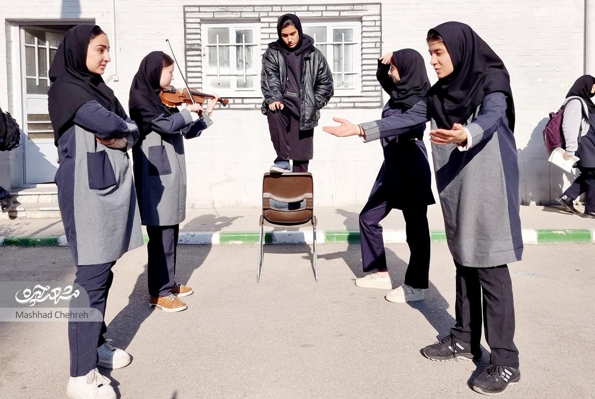دانش‌آموزان هنرستان محله زیباشهر، شاگرد اول‌های صحنه هنر