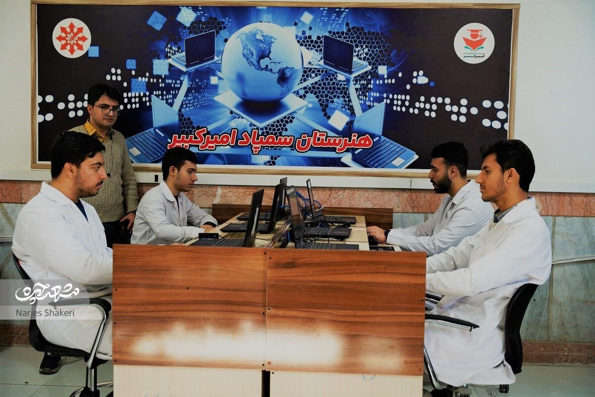 هوش برتر مگاویژنی‌ها در رقابت‌های بین‌المللی آیکرام