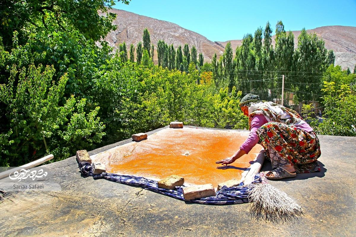 اصل گردشگری در «یَدَک» اصل گردشگری در «یَدَک»