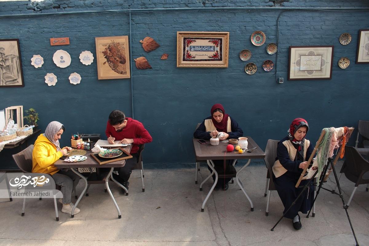خانه قدیمی محله صاحبالزمان(عج) و فضای انتقال تجربه هنرمندان خانه قدیمی محله صاحبالزمان(عج) و فضای انتقال تجربه هنرمندان