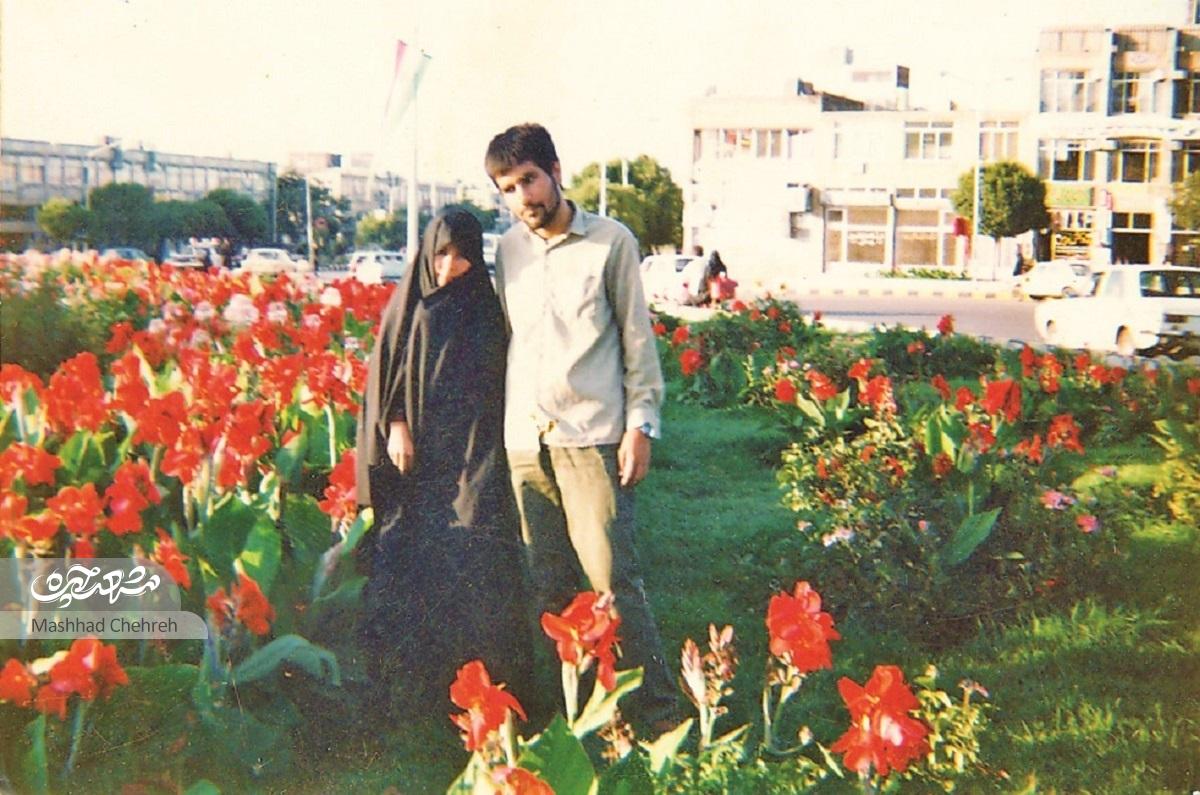 خدیجه خانم عصای دست حسن است. خدیجه خانم عصای دست حسن است.