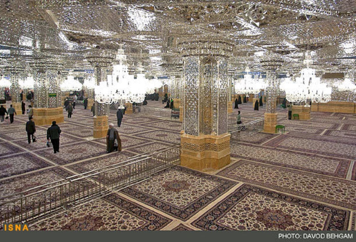 هنری که در ۴۰۰ سال جایگزین کاشی، نقاشی و گچبریها در حرمرضوی شده است هنری که در ۴۰۰ سال جایگزین کاشی، نقاشی و گچبریها در حرمرضوی شده است