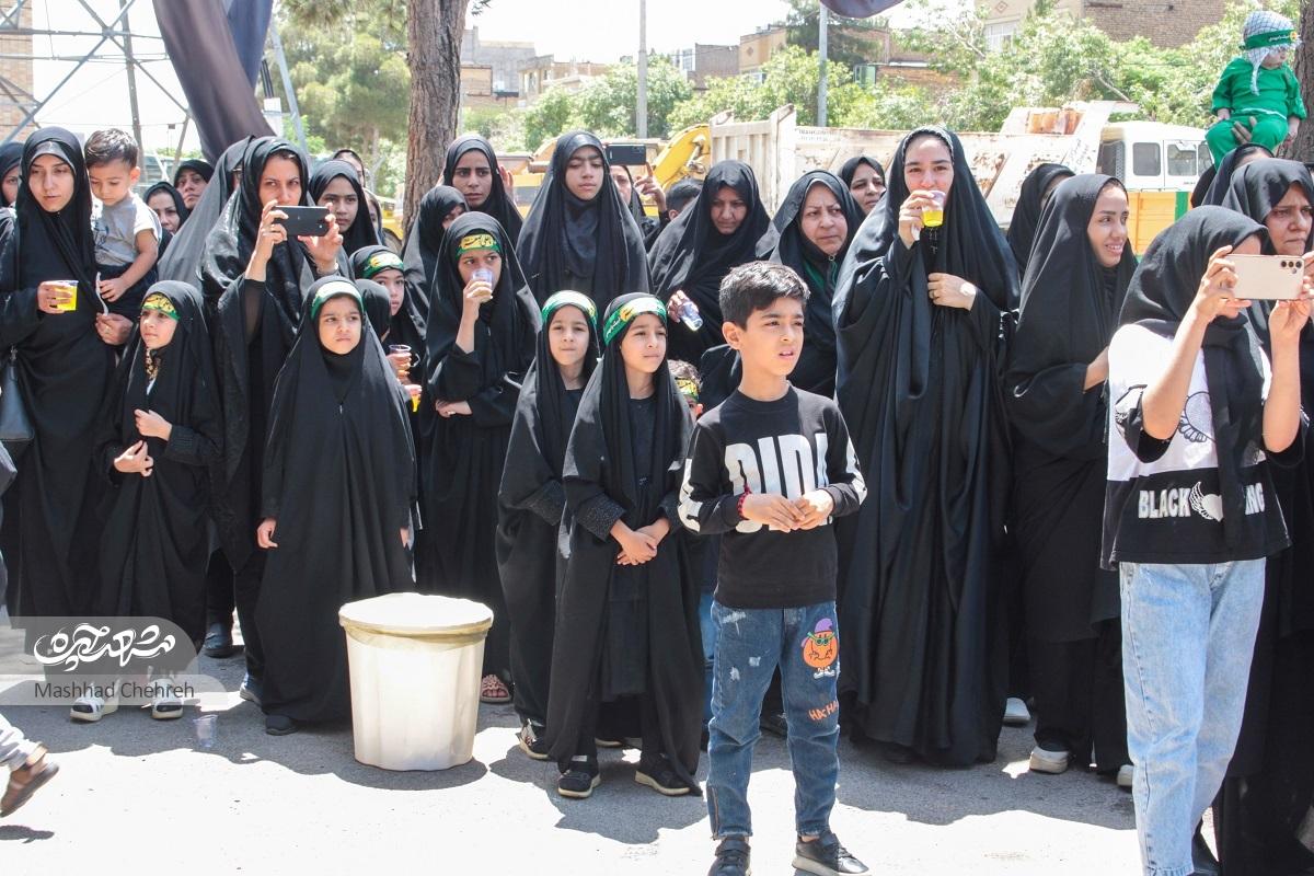 با عشق حسین(ع)