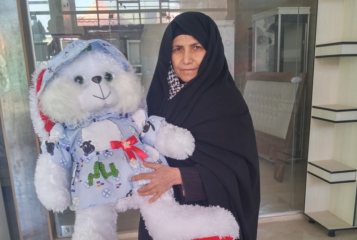 پایگاهی زنانه برای تولیداتِ کارآفرینان گلشهر