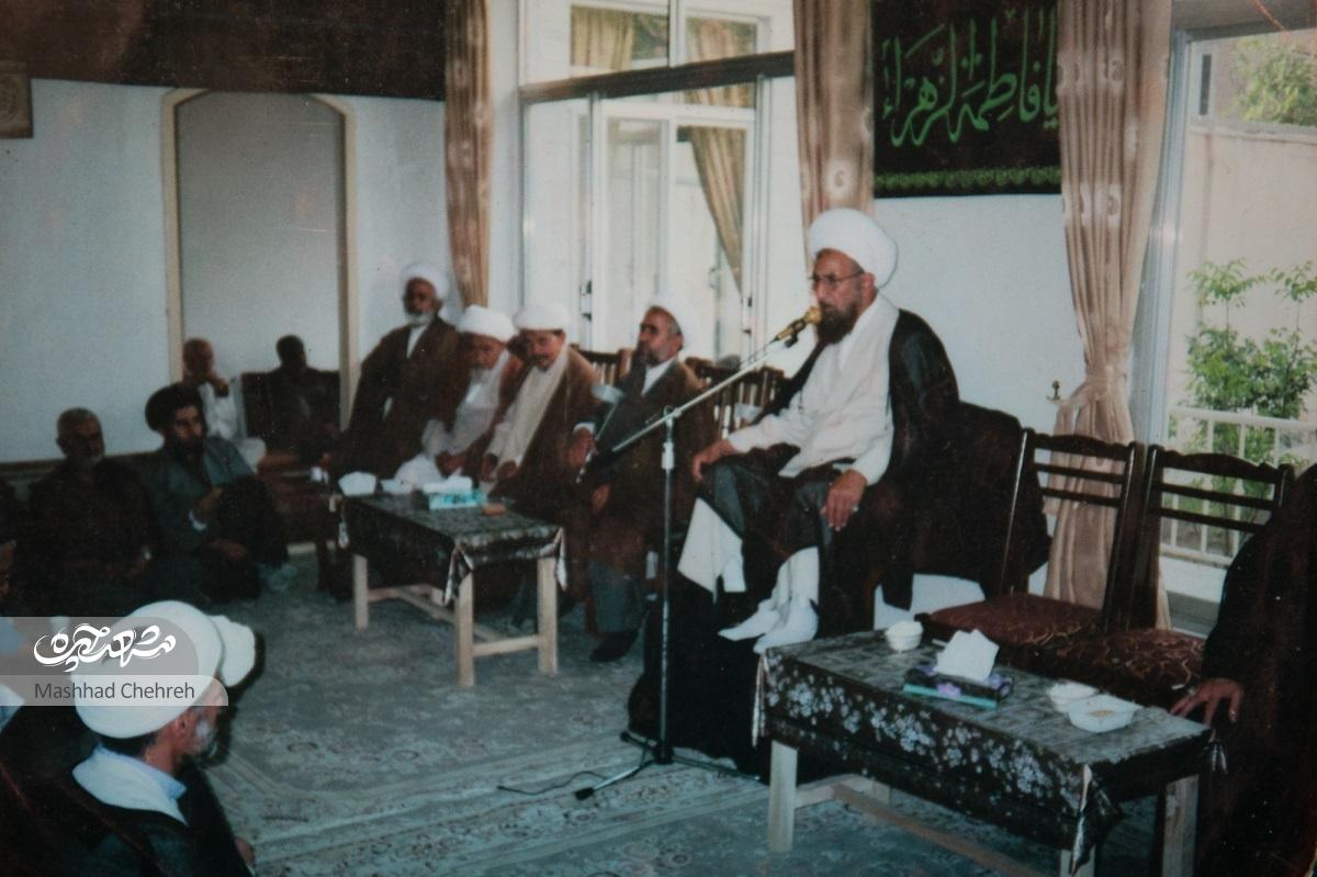 حجتالاسلام محمدحسین رجاییخراسانی معلم قدیمی مدرسه توحید است حجتالاسلام محمدحسین رجاییخراسانی معلم قدیمی مدرسه توحید است