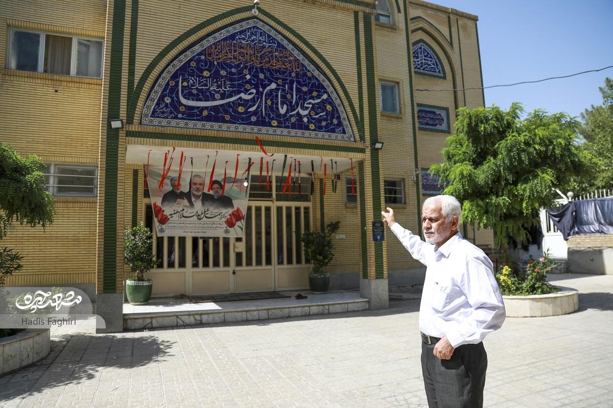 آقا رضا نادری اولین آپارتمان نشین «شریف» از تغییر شکلوشمایل محلهاش در دو دهه اخیر میگوید آقا رضا نادری اولین آپارتمان نشین «شریف» از تغییر شکلوشمایل محلهاش در دو دهه اخیر میگوید