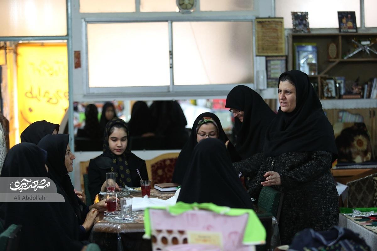 نسیم و نجمه از کودکی ۵۷ رشته هنری را آموخته‌اند