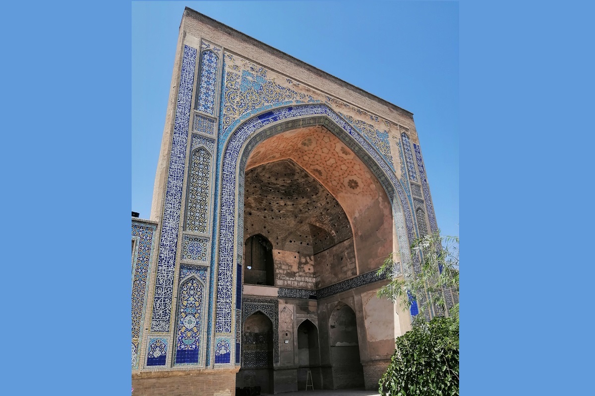 درباره زندگی واقف ناشناخته «مدرسه نواب» و «مصلای مشهد» در عصر پرفرازونشیب صفوی درباره زندگی واقف ناشناخته «مدرسه نواب» و «مصلای مشهد» در عصر پرفرازونشیب صفوی