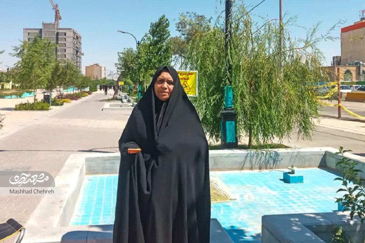 خادمان خارج از حرم خادمان خارج از حرم