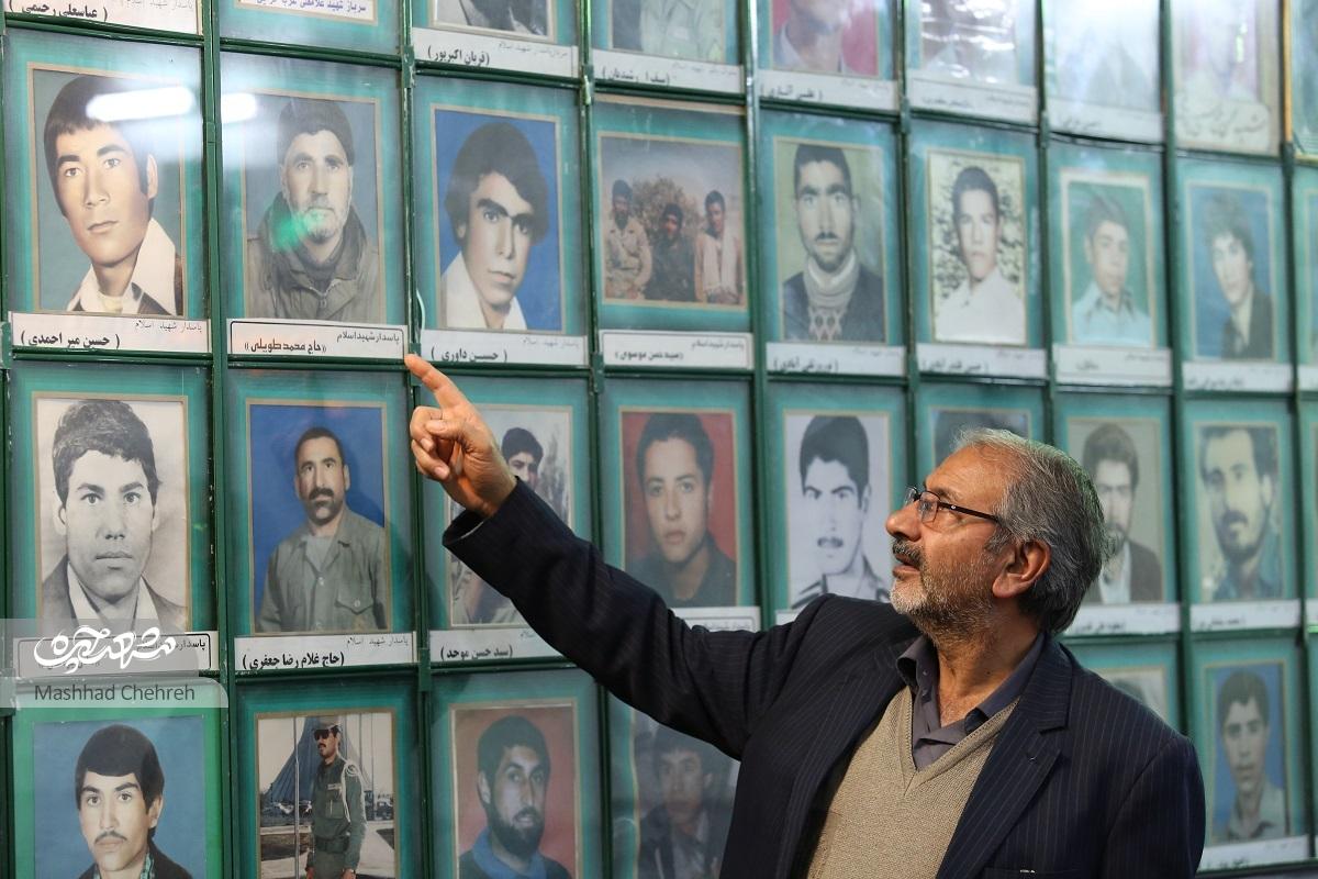تبلیغ امام از بلندگوی روی درخت توت تبلیغ امام از بلندگوی روی درخت توت