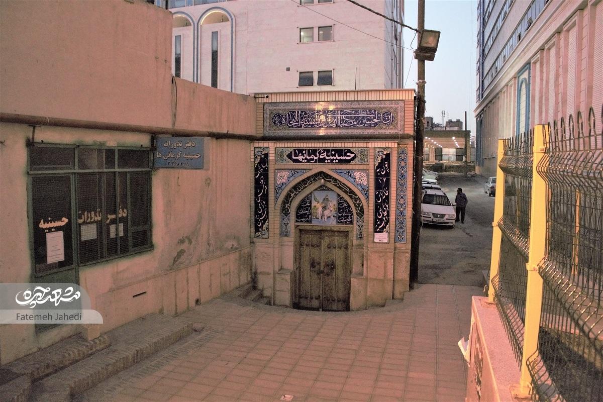 قصه سنگ مزارهای داخل تکیه کرمانی‌ها چیست؟