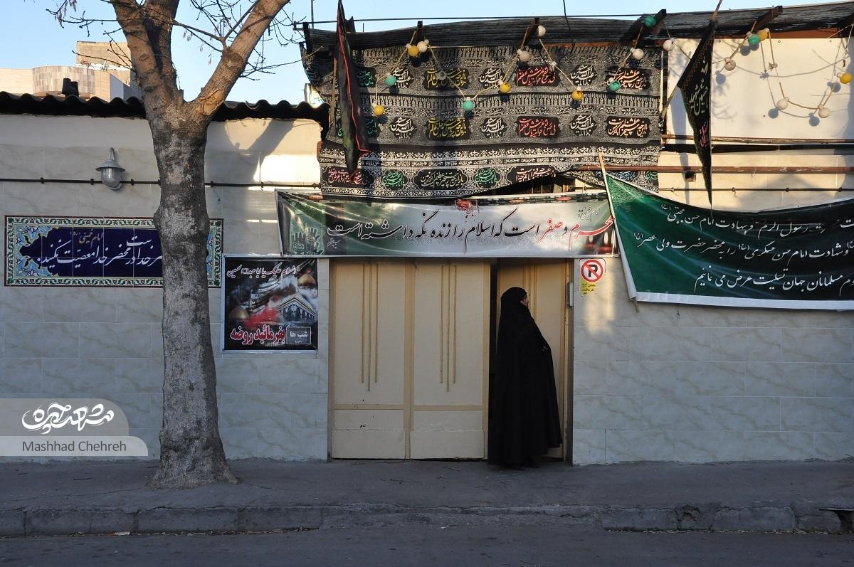 ساکنان محله پروین اعتصامی، خانه‌هایشان را منزلگاهی برای زائران امام‌رضا(ع) در دهه آخر صفر می‌دانند