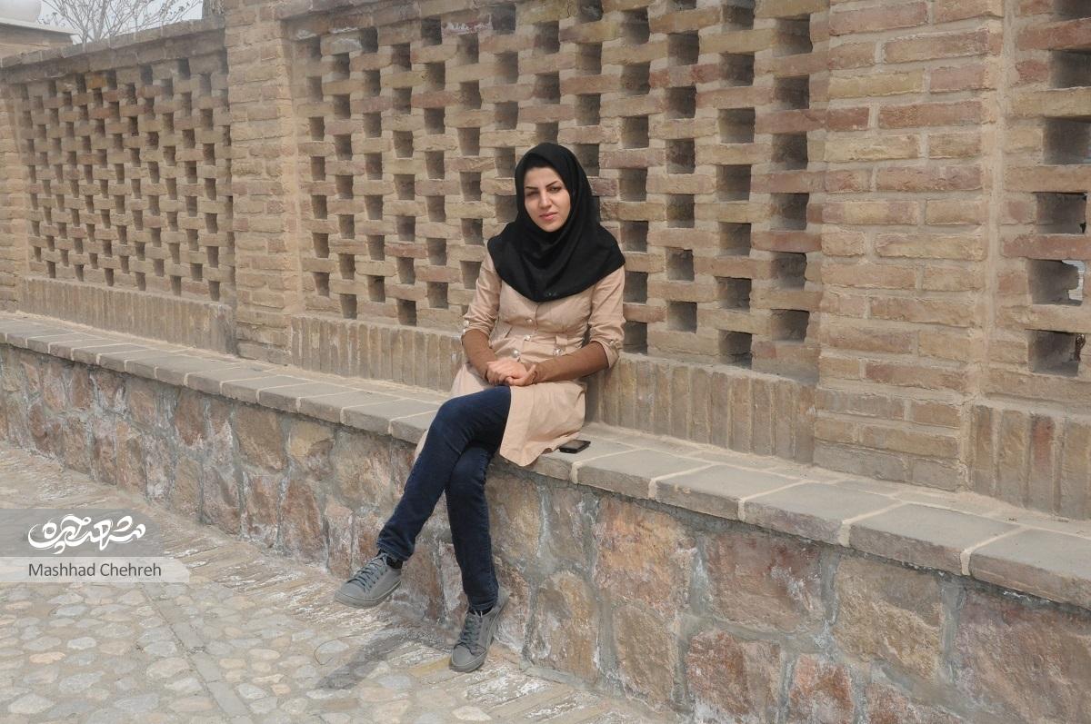 فهمیه می‌گوید همه از کودکی دنبال پزشکی بودند، من دنبال نقاشی