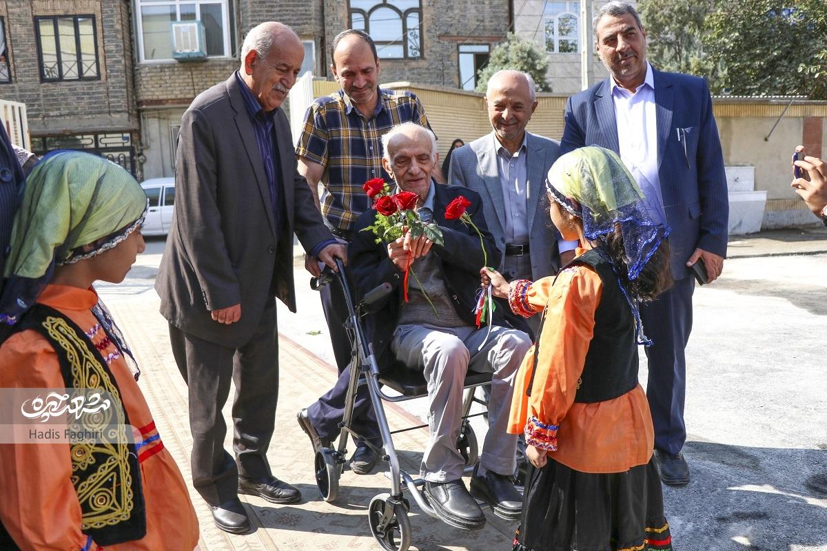 بوی ماه مهر امسال در در محله خاتمالانبیا(ص) خوشتر بود بوی ماه مهر امسال در در محله خاتمالانبیا(ص) خوشتر بود
