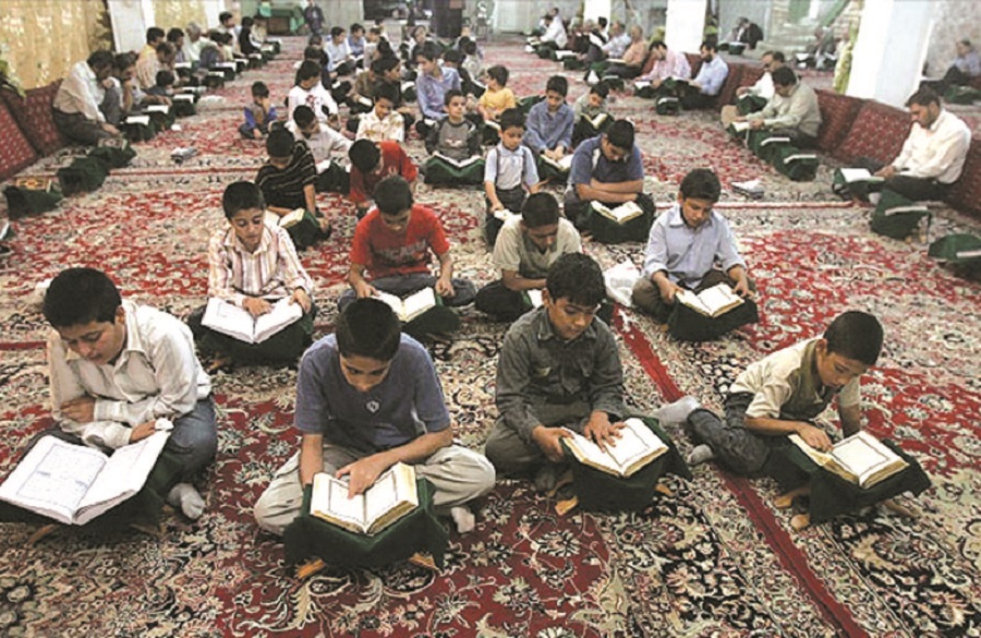 مهدی رضایی، قاری شناختهشده بینالمللی محافل قرآنی است مهدی رضایی، قاری شناختهشده بینالمللی محافل قرآنی است