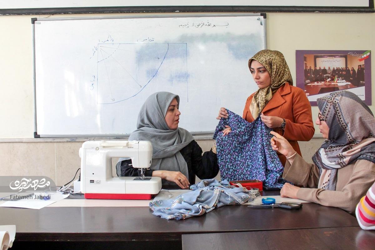 مریم ذبیحی خیاطی را از صفر شروع کرد اما حالا از بهترین‌های این حرفه است