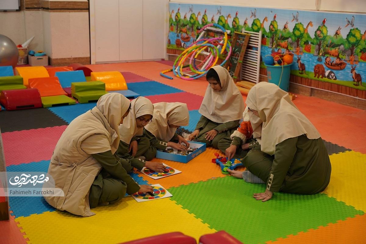دانش‌آموزان دبستان استثنایی کوی سلمان برای زندگی در اجتماع آماده می‌شوند