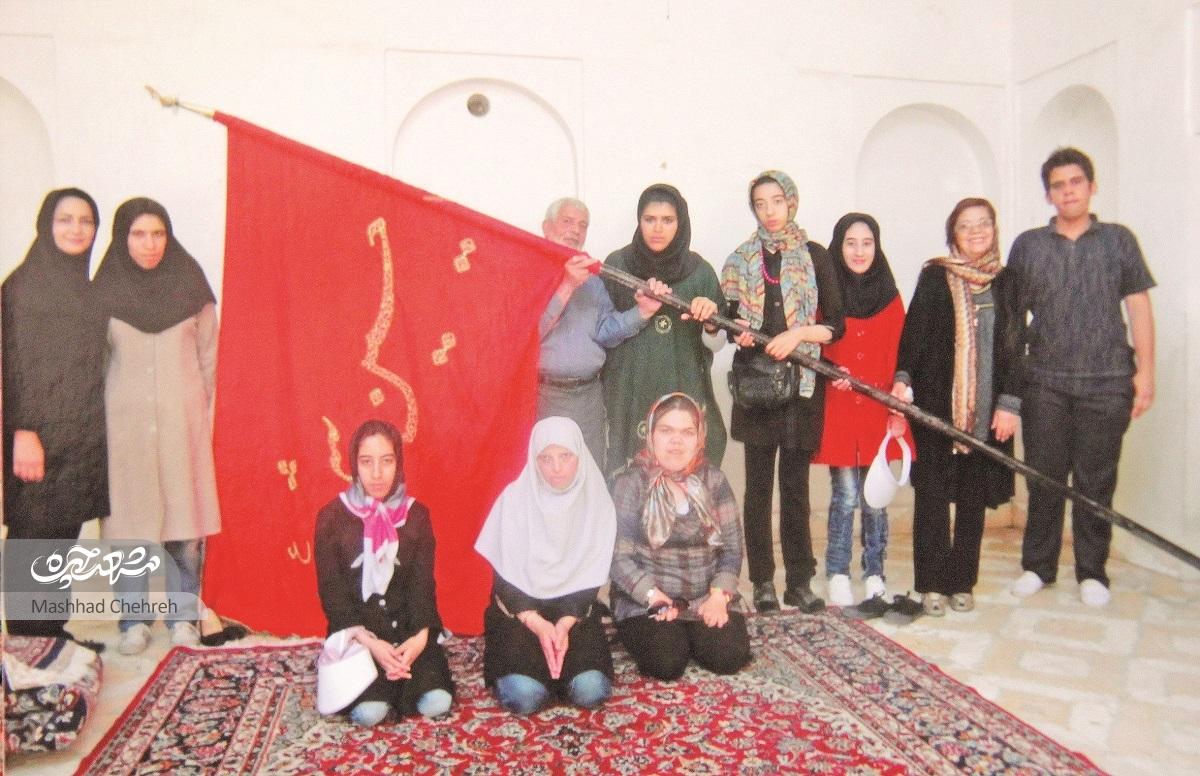 سفر دسته جمعی دانش آموزان هنرستان به بیرجند و اقامتشان در خانه پدری خانم دکتر سفر دسته جمعی دانش آموزان هنرستان به بیرجند و اقامتشان در خانه پدری خانم دکتر