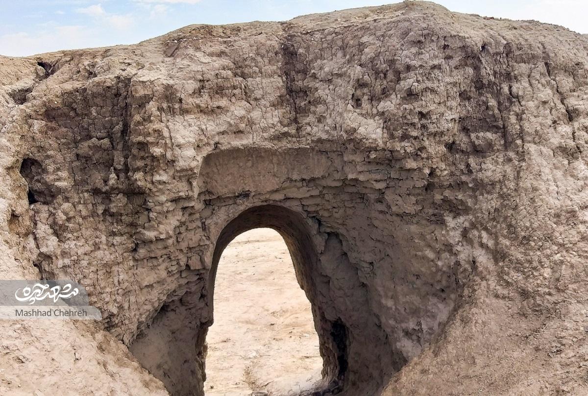 ساکن قدیمی توس، در ۷ دهه از عمر خود روزگار متفاوتی را تجربه کرده است خانه‌های قلعه به هم راه داشت