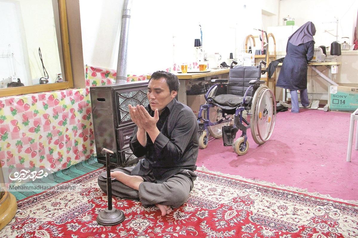 زوج معلولی که سختی‌ها زندگی را با شیرینی کنار هم سپری می‌کنند